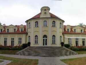 Pałac ”Sokolnik”